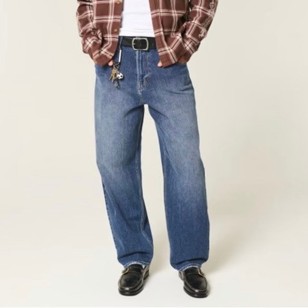 Hollister Baggy Skater Jeans Mens 32x30 Medium Wash Blue Denim Wide Leg Pants